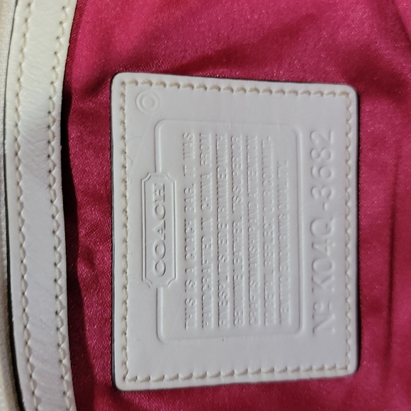 Rare Coach Suede Handbag - Picture 5 of 8